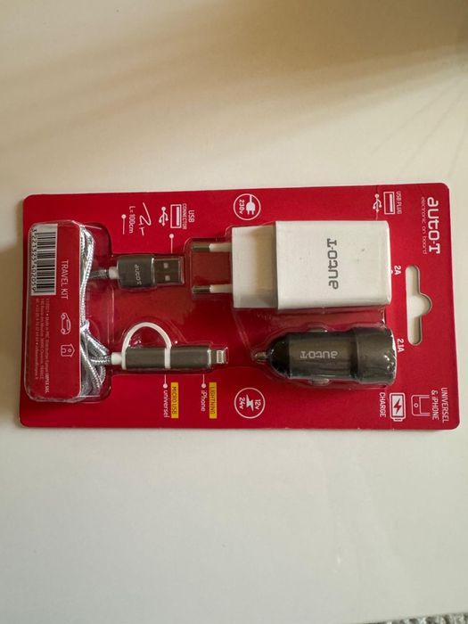 Adaptor universal si auto