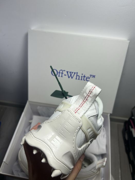 Adidasi Off White Odsy