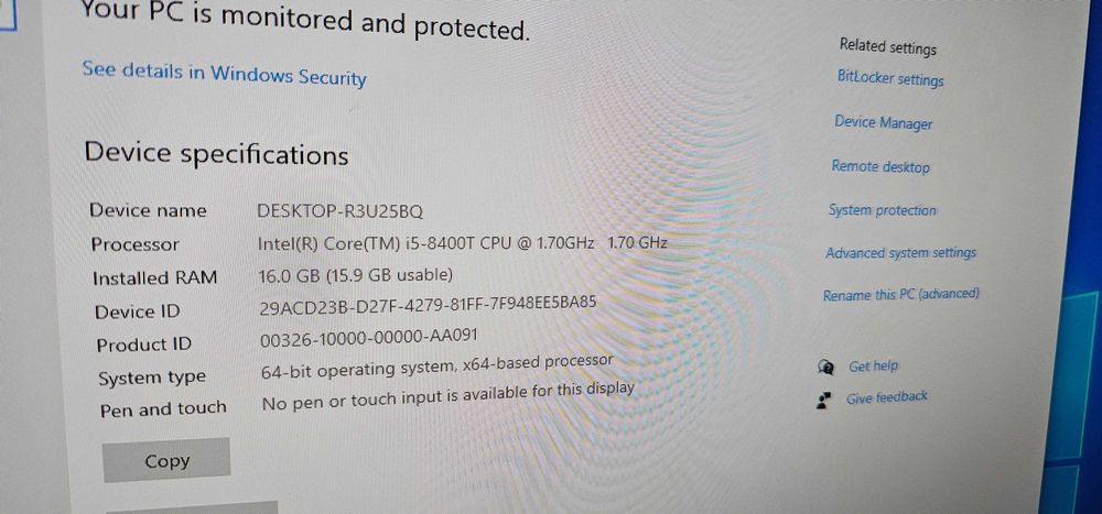 Sistem All-in-One Lenovo IdeaPad cu procesor Intel® Core™ i5-8400T
