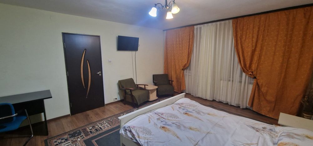 Inchiriez garsoniera Parcul Tomanescu 1 Mai