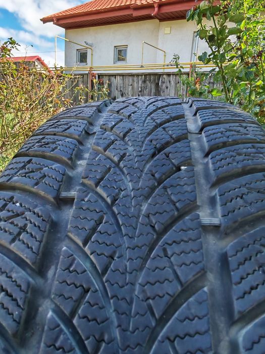Cauciucuri iarnă 215/60 R17 noi