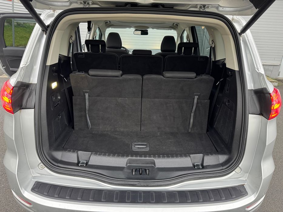 Ford s- max  an 2017