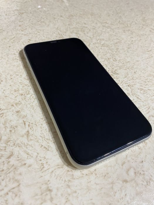 Айфон 11 продам