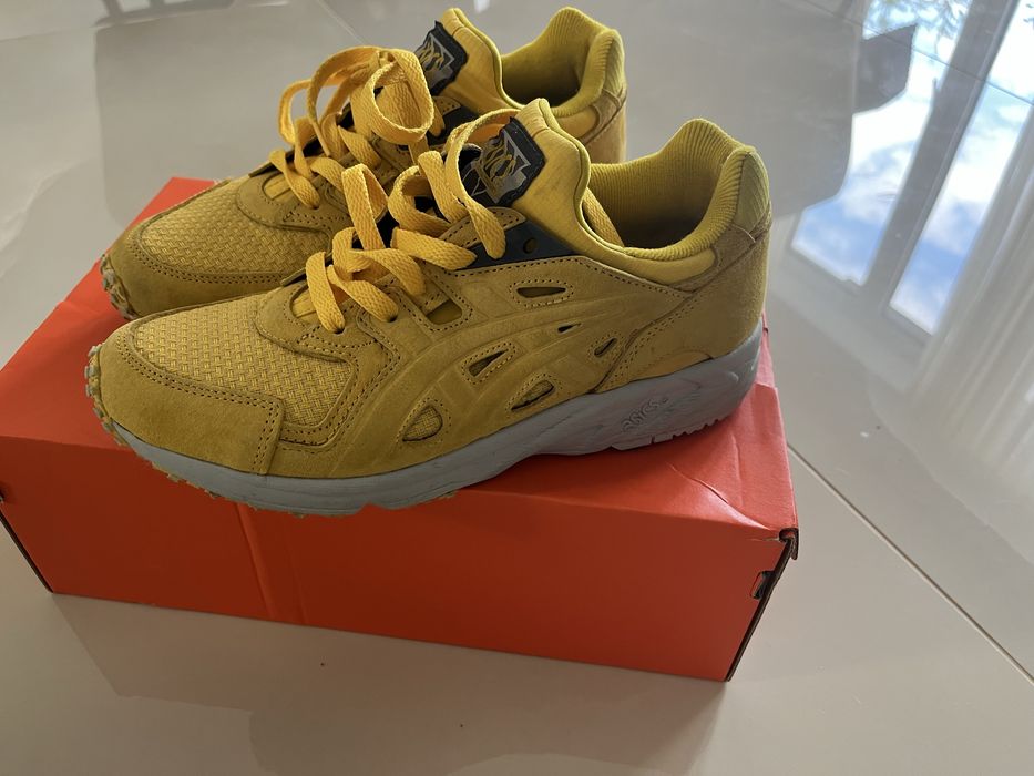 Продавам дамски маратонки ASICS Gel 39 номер
