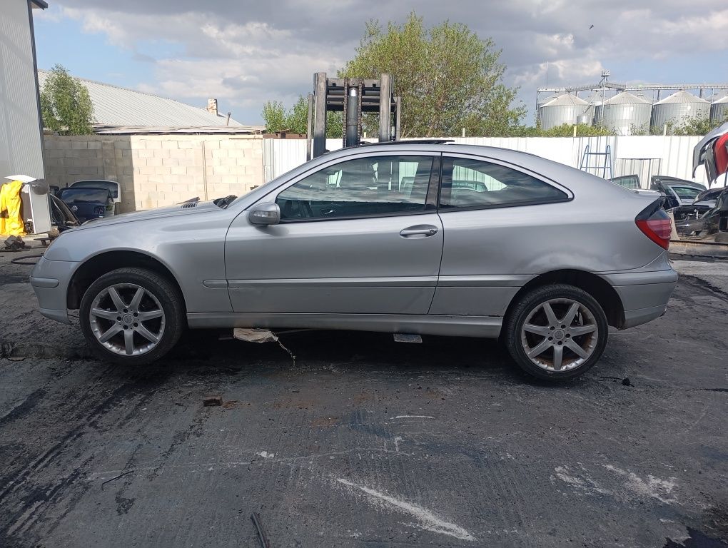 Mercedes C230 6ск. на части
