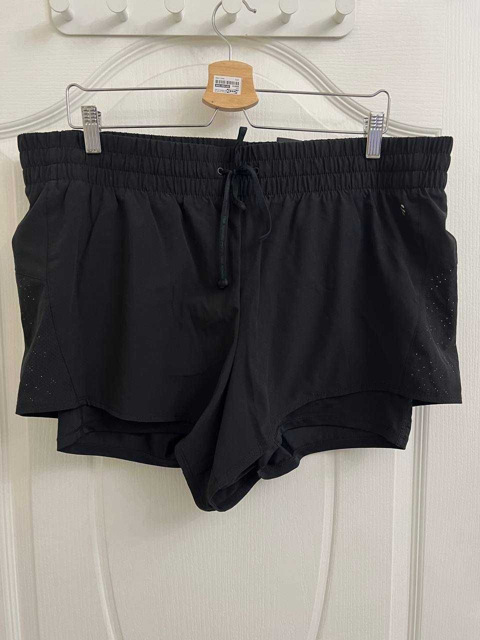 Новые спортивные шорты H&M DryMove, размер XL  (54/58)