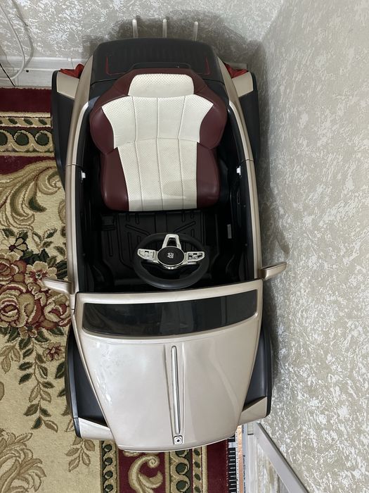 Продается детская машина Rolls-Royce