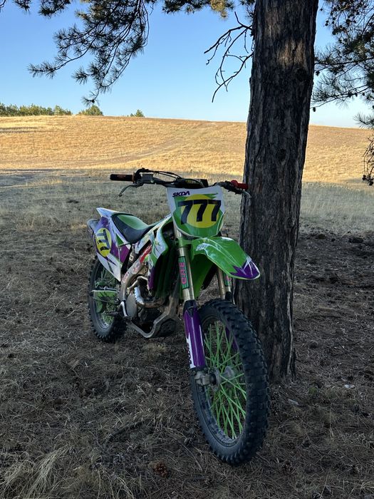 Продавам kawasaki kx250f 2010