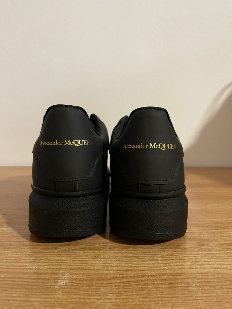 Alexander McQueen - DOAR 249 LEI