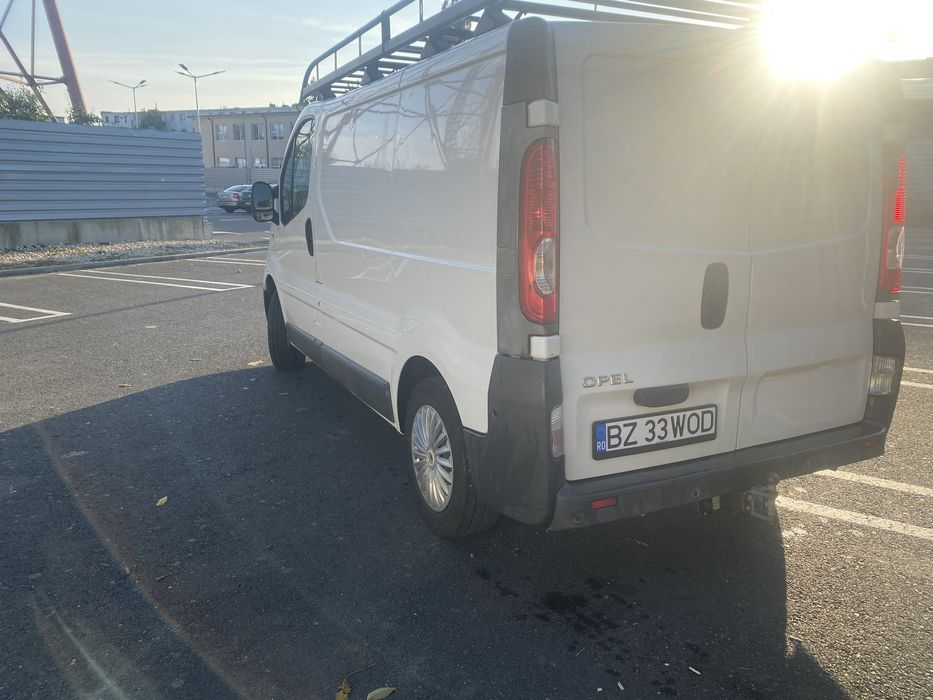Opel vivaro 2.0 diesel