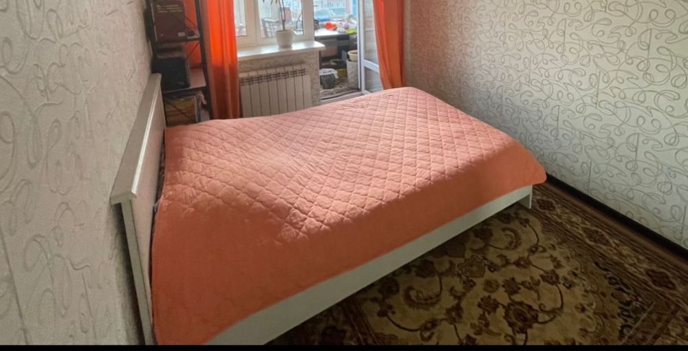 Продаю кровати: детскую, подростковую и двуспальную.