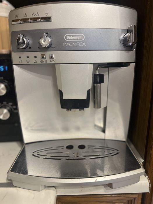 Expressor cafea DeLonghi defect
