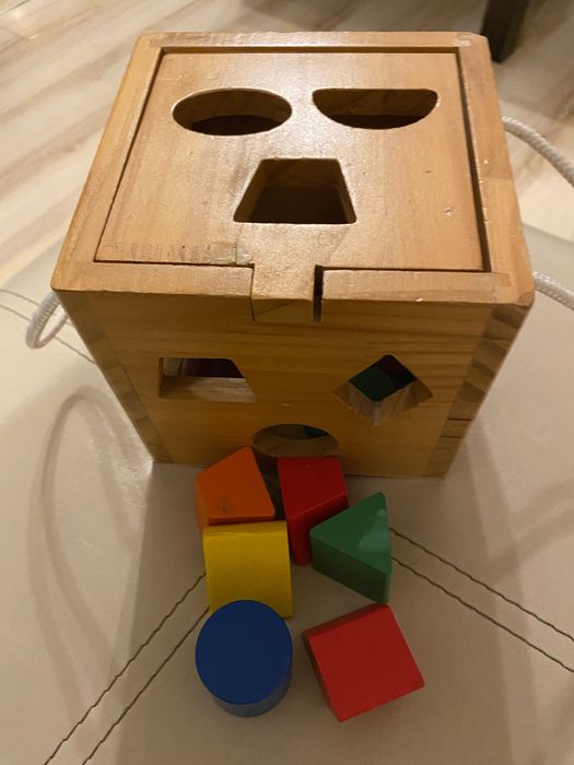 Бебешки играчки - пъзели, сортери, музикални