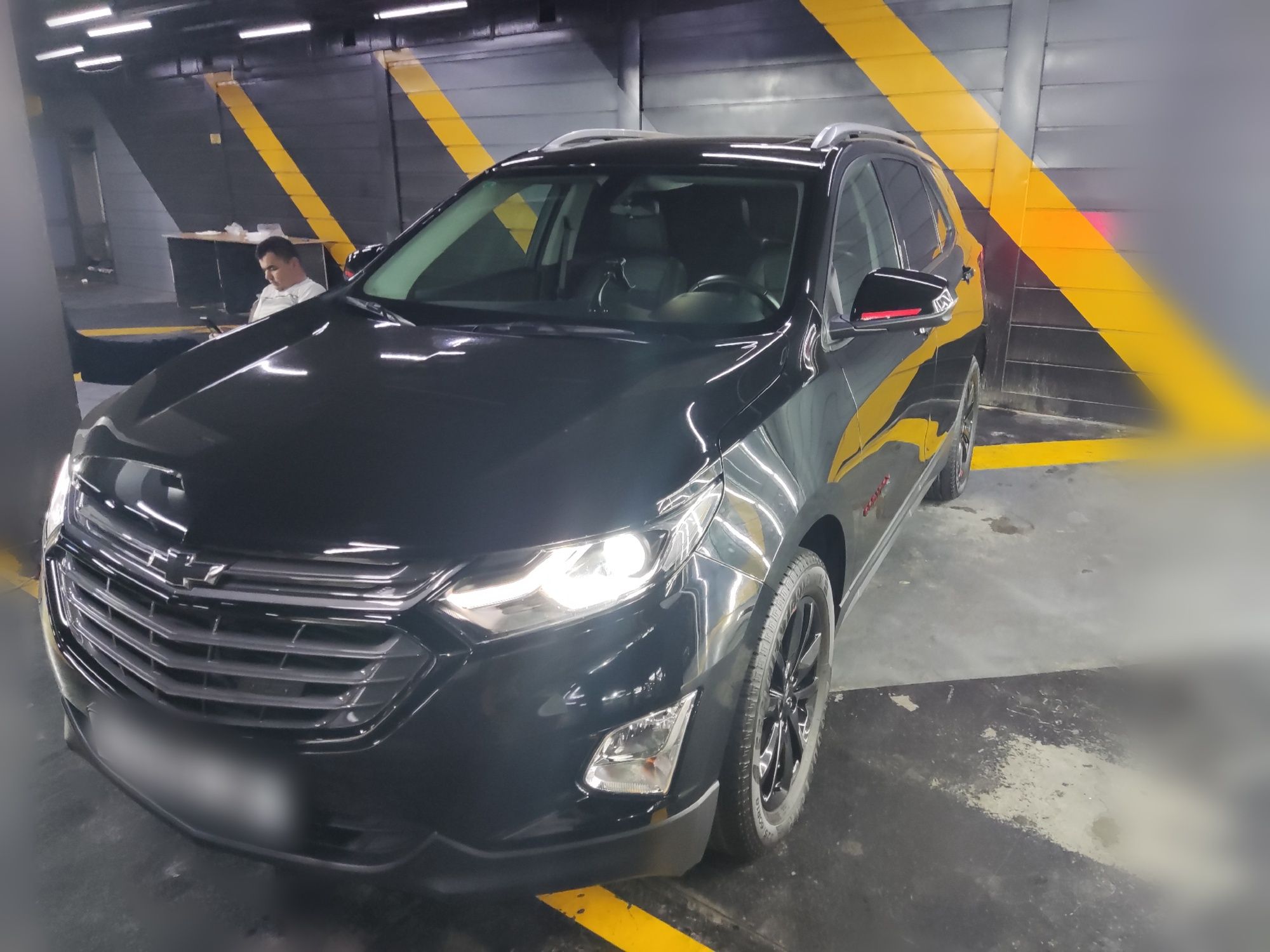 Продам свой Chevrolet Equinox red line