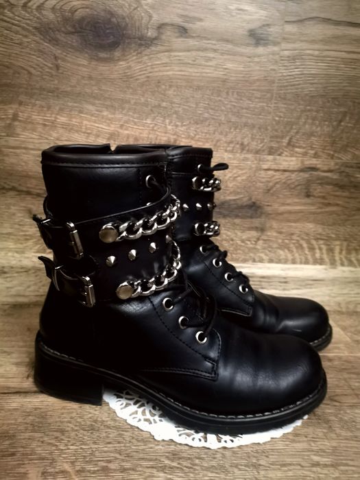 Ботуши от еко кожа 37 номер