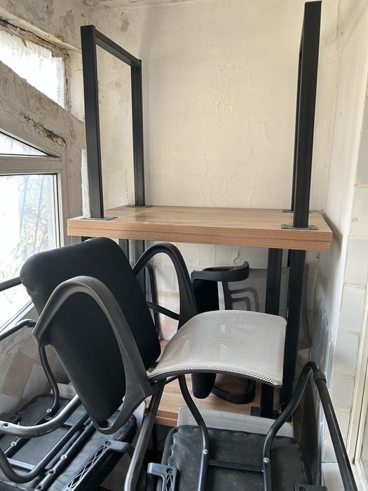 Продам столы и стулья