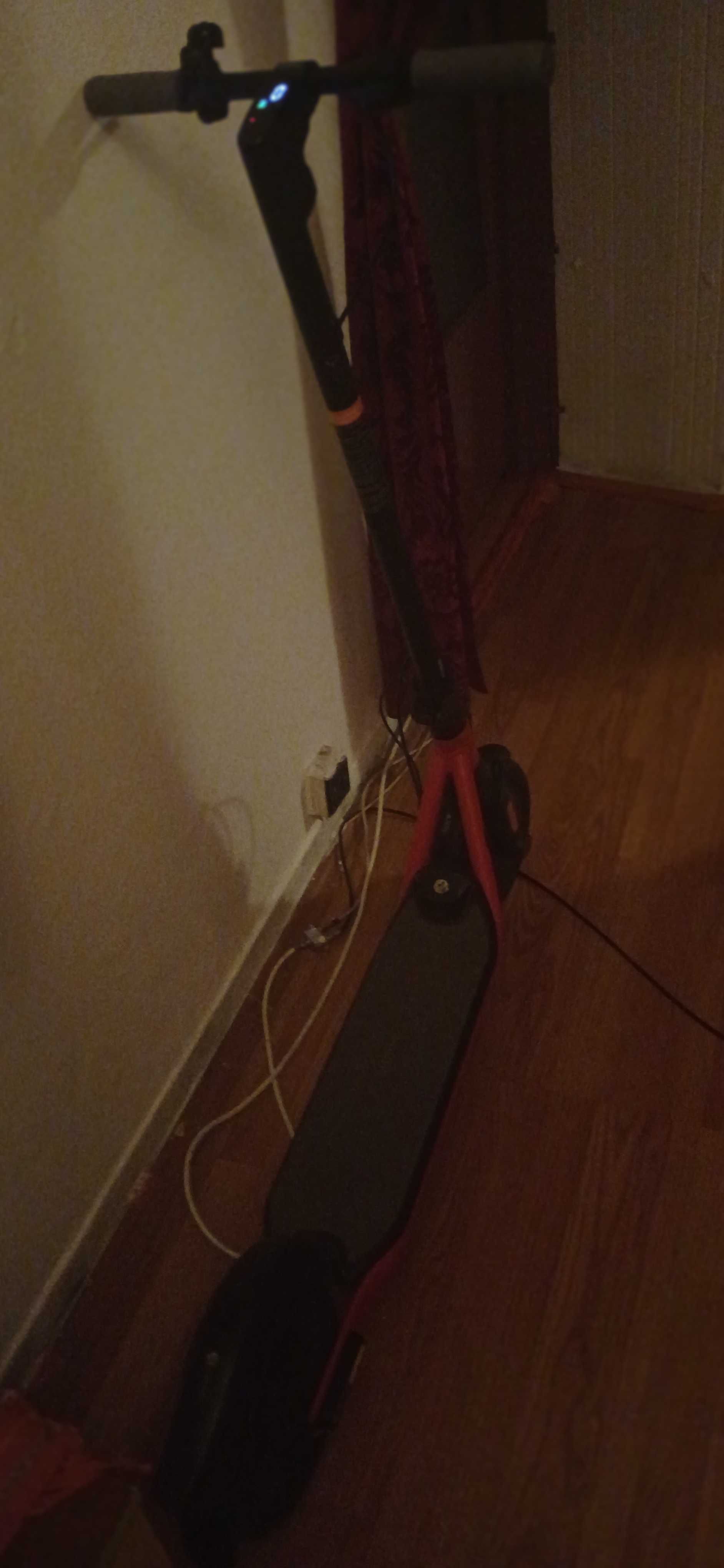 Trotineta Electrica Ninebot KickScooter D18E