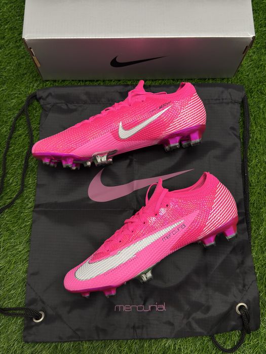 Ghete de Fotbal Nike Vapor 13 Elite Mbappe Rosa FG