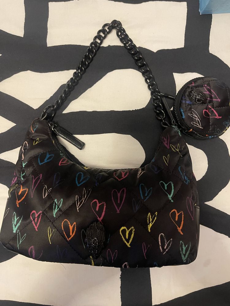 Чанти на versace jeans couture,replay,moschino,chiara ferragni,kurt