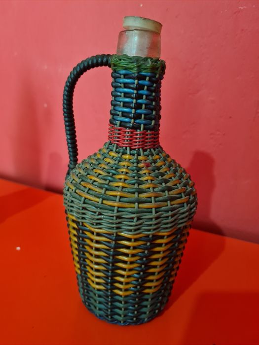 Bidon impletit vechi, stare buna