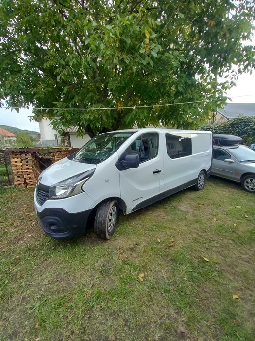 Renault trafic 3 6 locuri si marfa an 2017 1,6,,,varianta lunga,euro 6