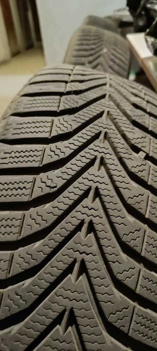 Зимни гуми Vredestein 195/65/15 с джанти