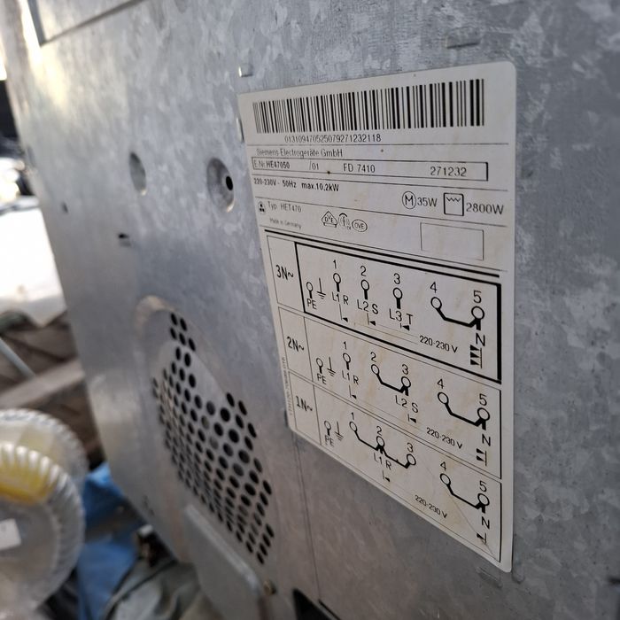 Cuptor electric Trifazic sau monofazat.