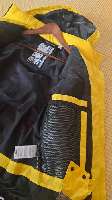 Яке за продажба, подходящо за ски, ново, размер 176