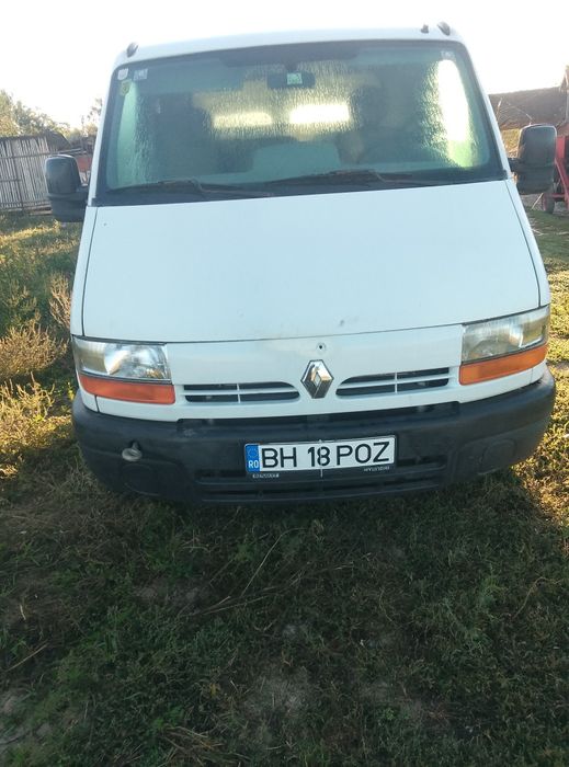 Vând Renault Master