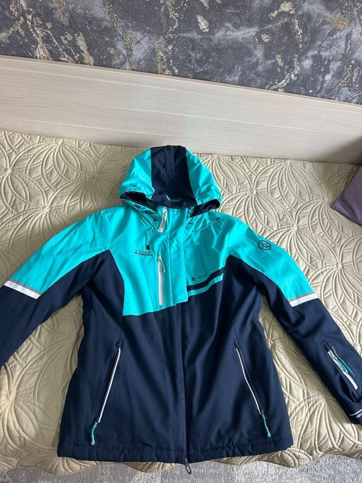 Продам лыжный костюм