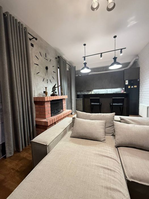 Продается 4х комнатная квартира студия, ЖК Век, Паркентский