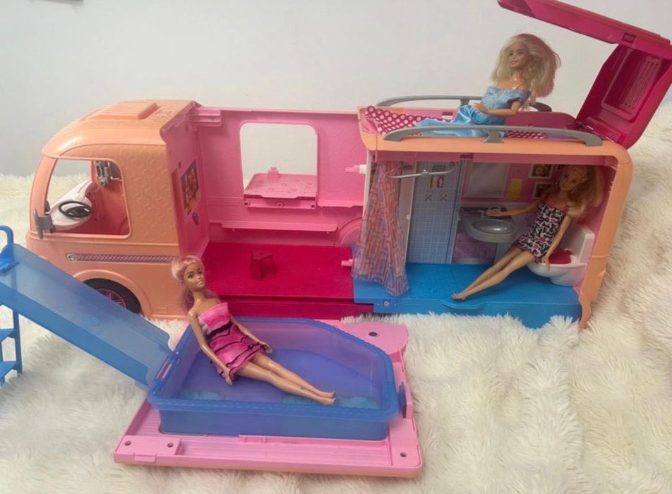 Camper Barbie Original