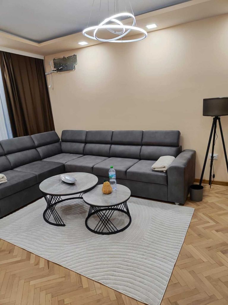 Дава се под наем Тристаен апартамент в Казанлък - 100 кв.м за 382.5 € - Снимка #5