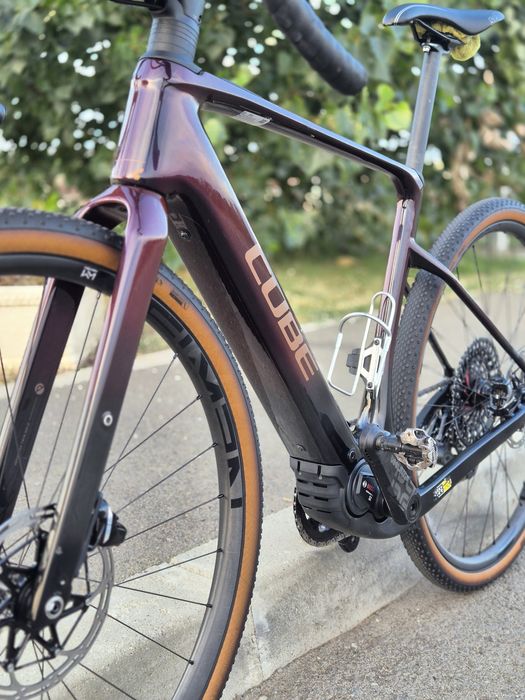 Bicicleta electrica cube nuroad carbon 2024