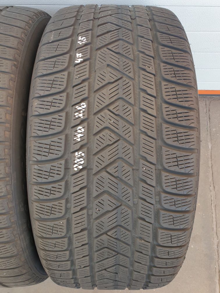 Зимни гуми за Джип PIRELLI Scorpion Winter 285 40 R21 дот 4615