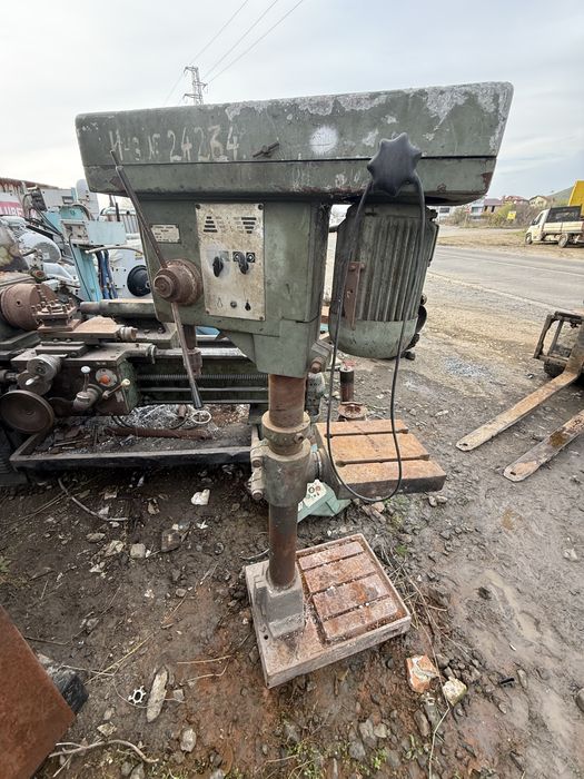 Колонна бормашина