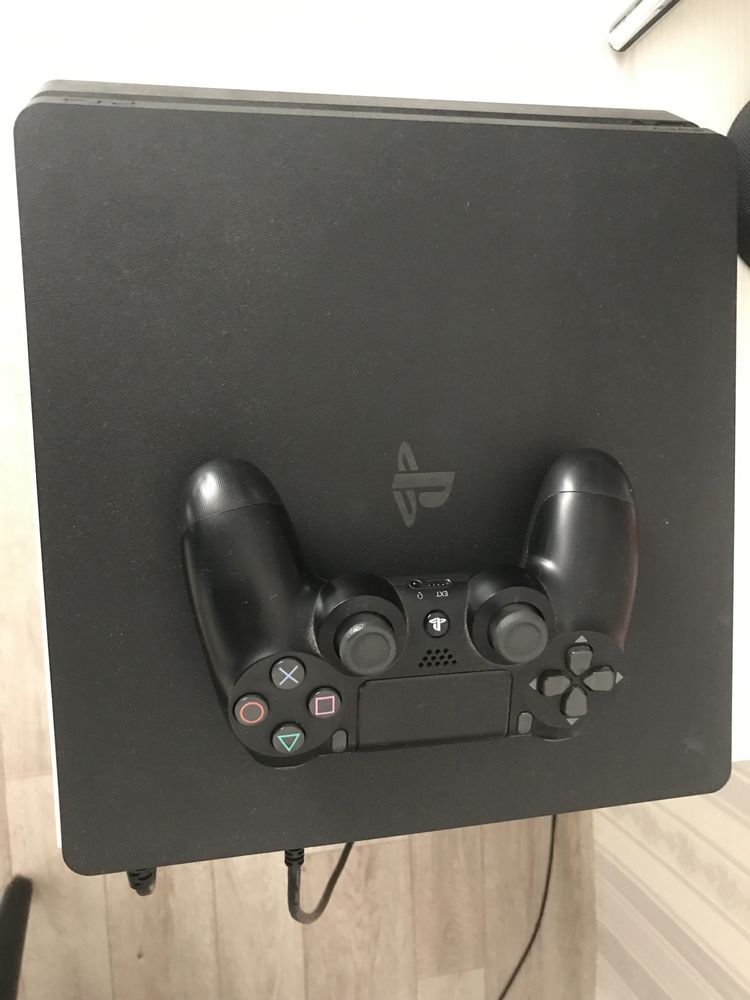 Продам ps4