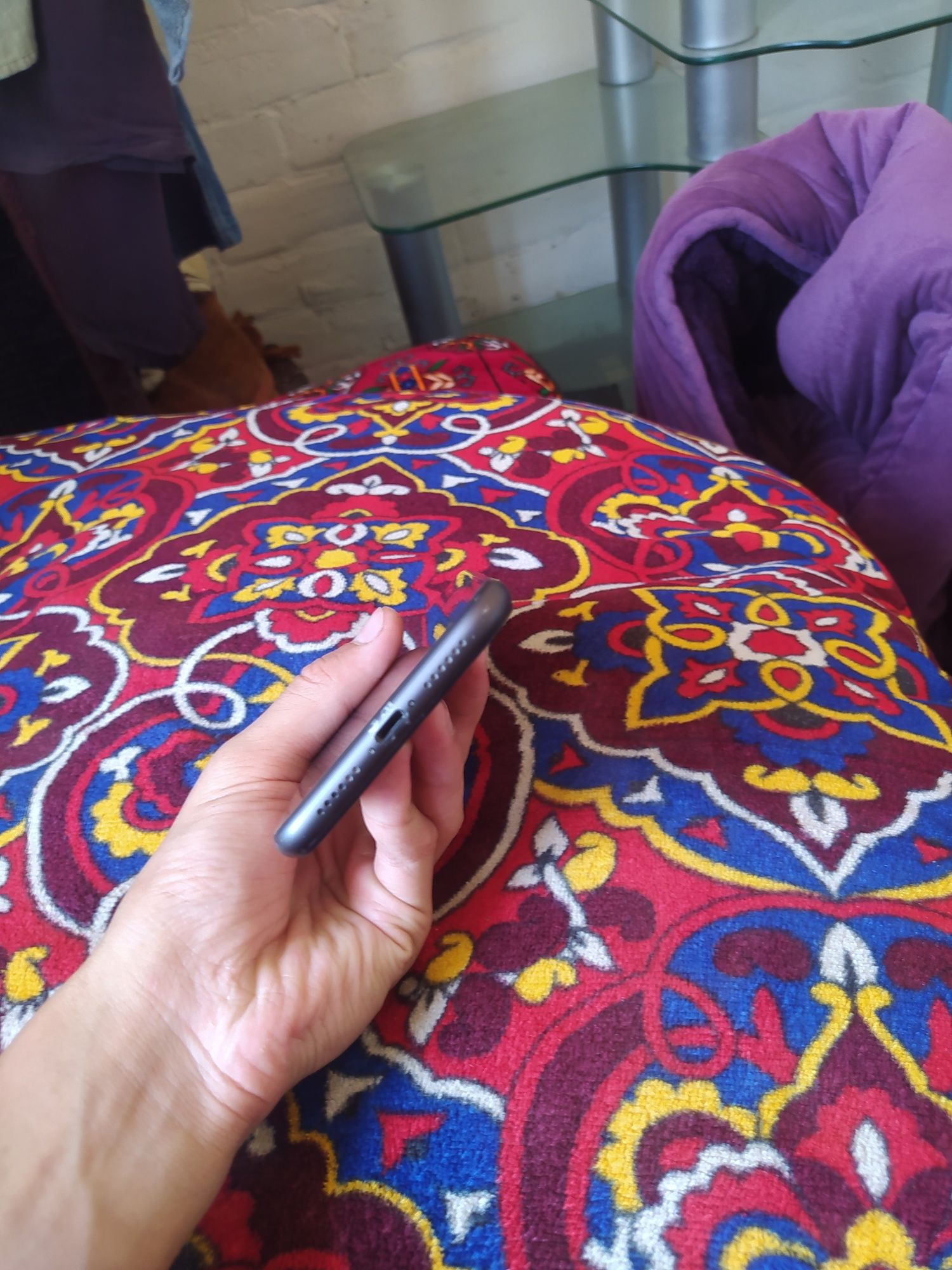 Iphone 11 yomkosti 82% radnoy.narxiga arzid.