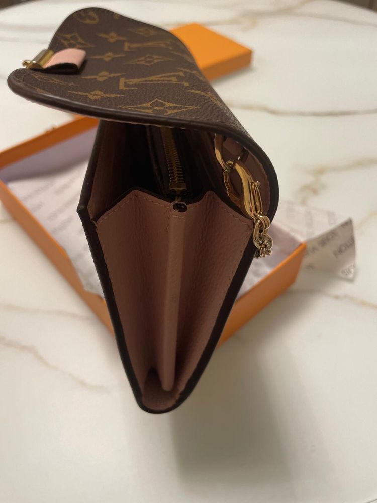 Vand portofel wallet Louis Vuitton piele nou de femei