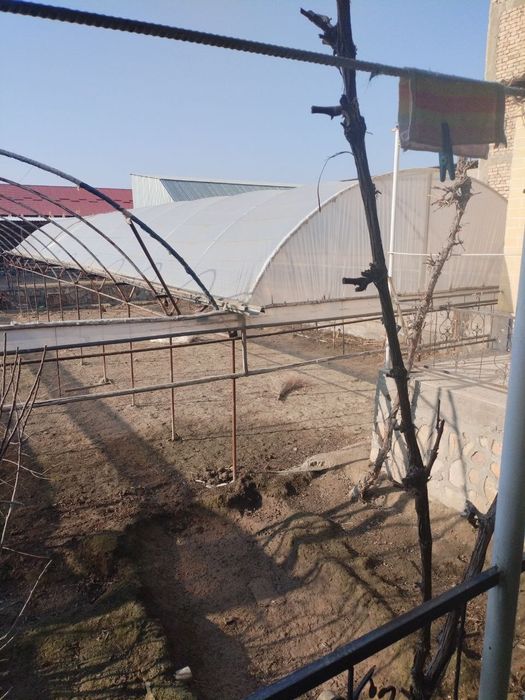 Парник. Иссикхона сотилади 2.60