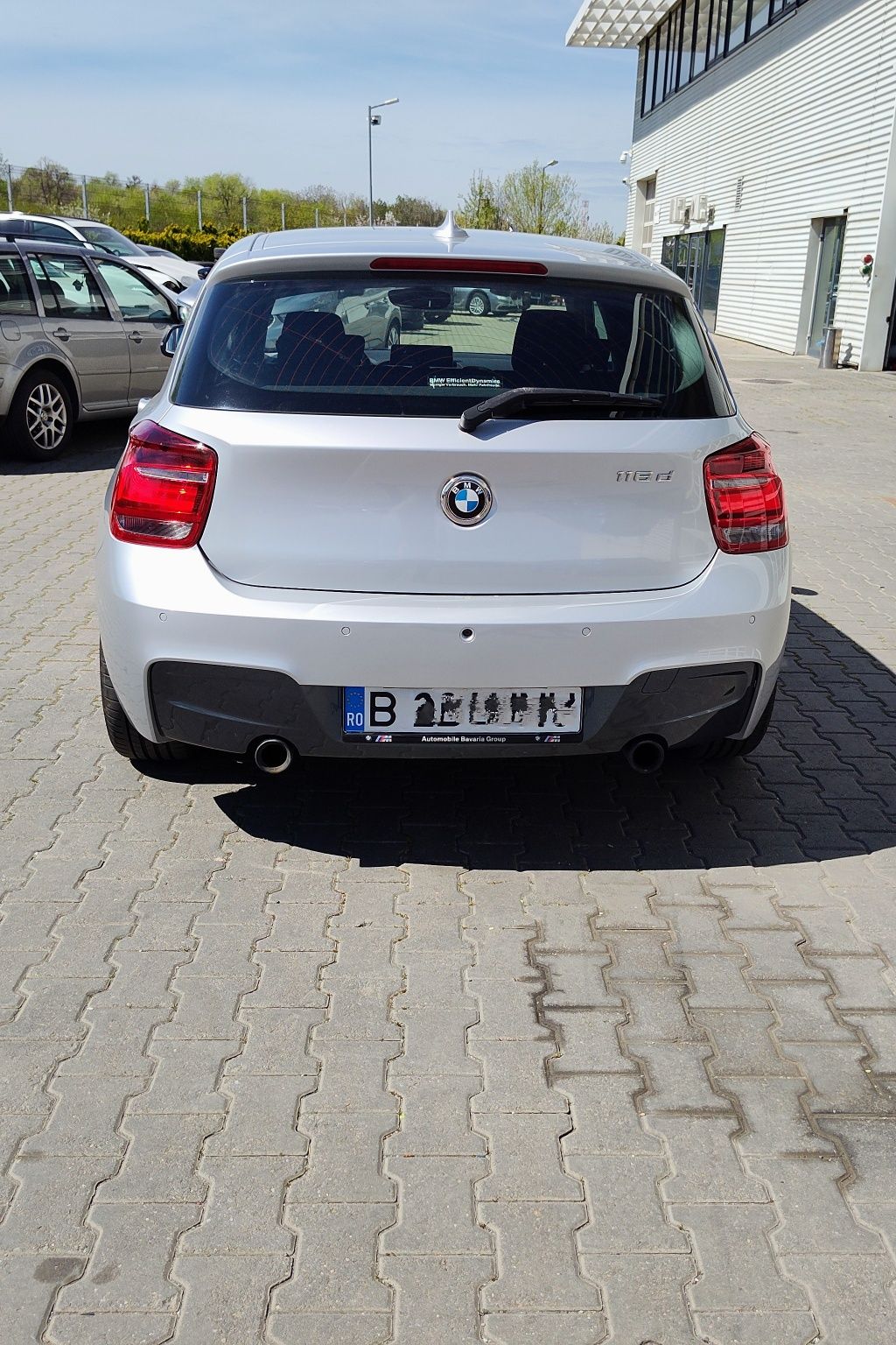 Vând BMW seria 1 116d (motor - 2 litri )