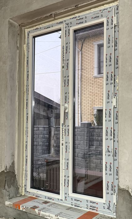 Продаются новые готовые пластиковые окна (7 штук)!