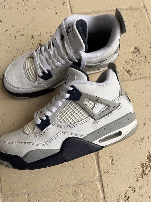 Air Jordan 4 Midnight Navy