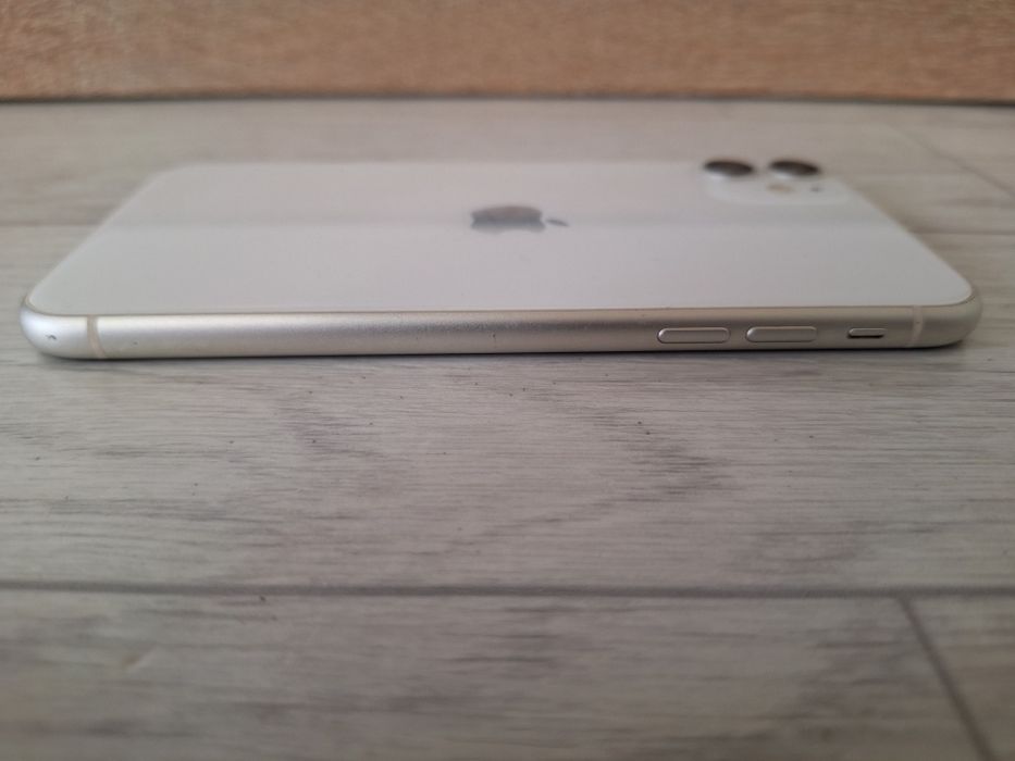 iPhone 11 продается