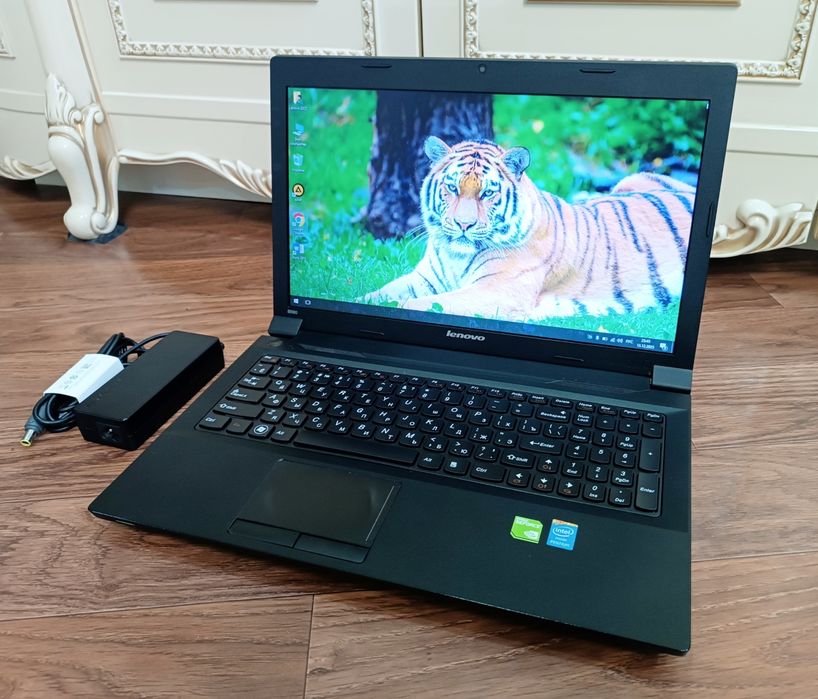 Ноутбук LENOVO Windows 10.