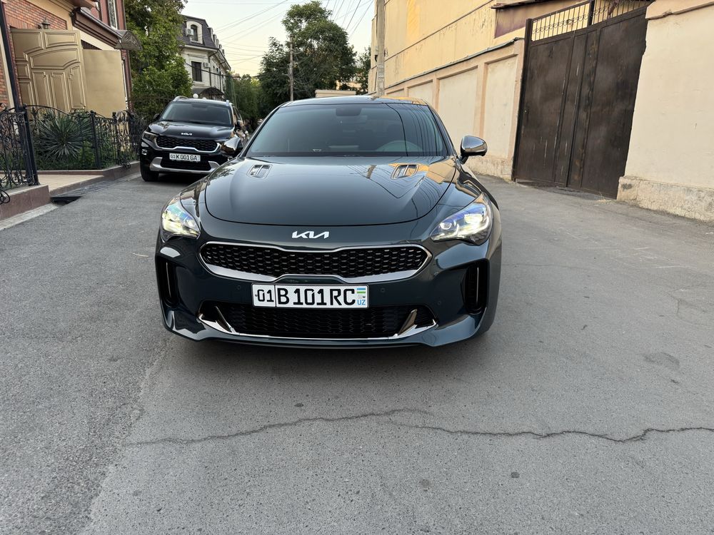 Kia Stinger 3.3T. 2023, 38.000KM.