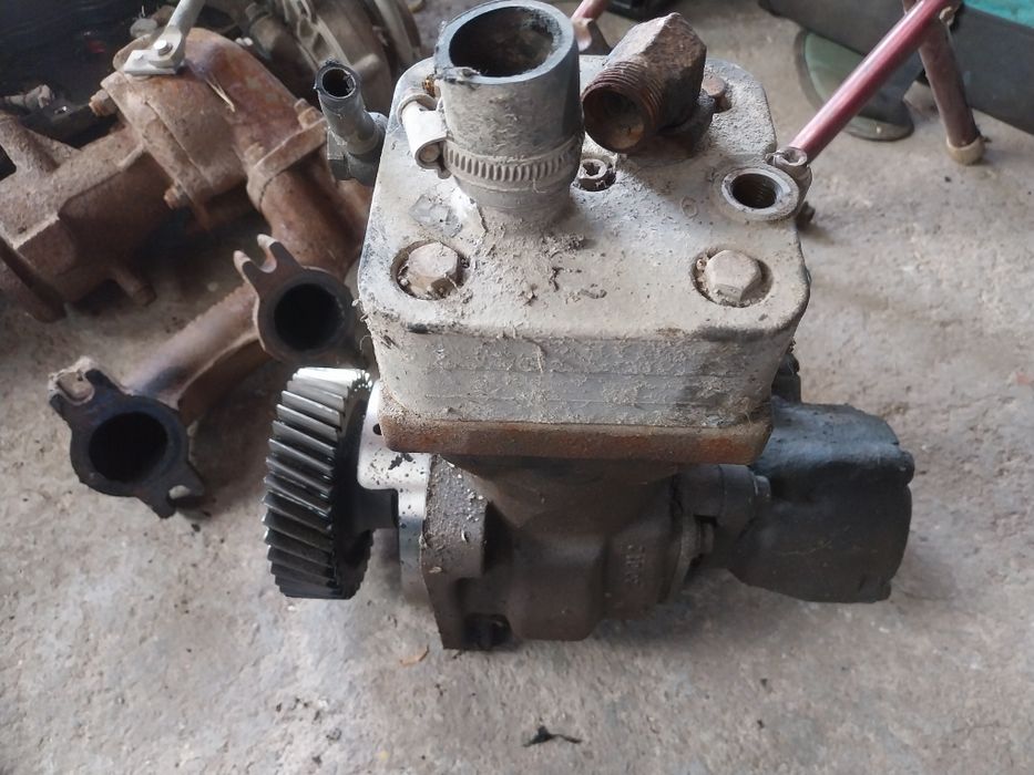 Vând pt Mercedes atego compresor, turbina, chiulasa, pompe motorina