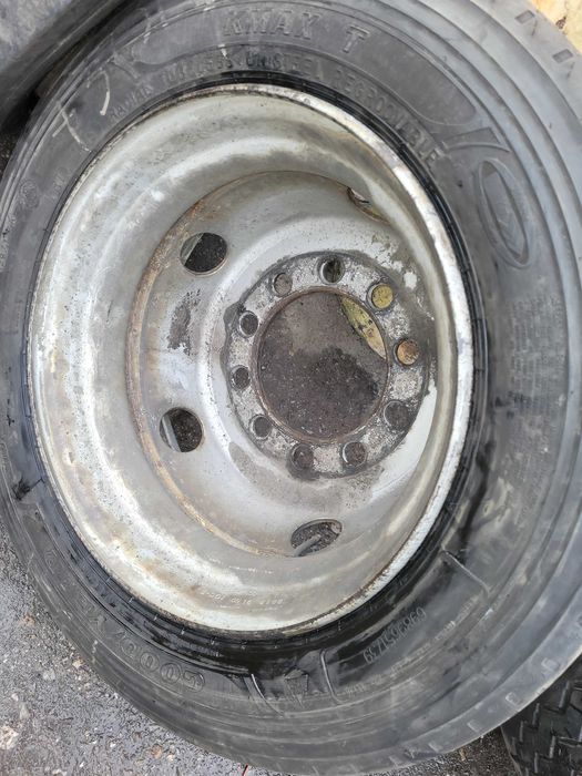 Anvelope si jante cu 10 gauri pentru trailer 235 si 245R17.5 si R19.5