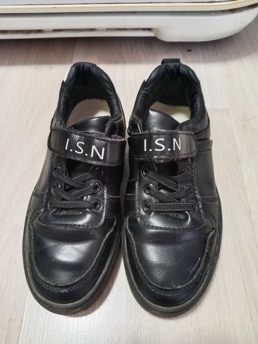 Продам детские куртки, вещи, обуви недорого