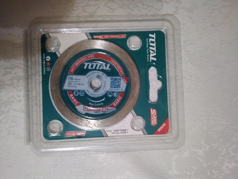 Аккумуляторный  мини ушм Тотал